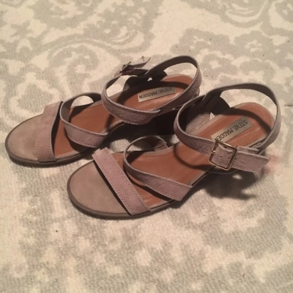 Steve Madden Taupe Sandals